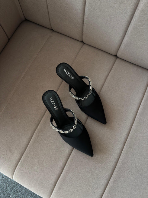 Crystal Embedded Slid On Pointy Toe Heel